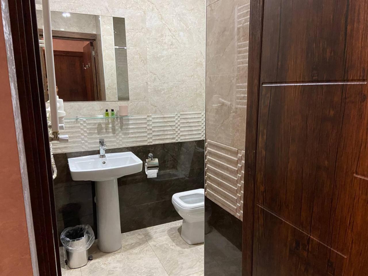 Hotel "Tbilisi Tales" In The Heart Of The Old City Extérieur photo