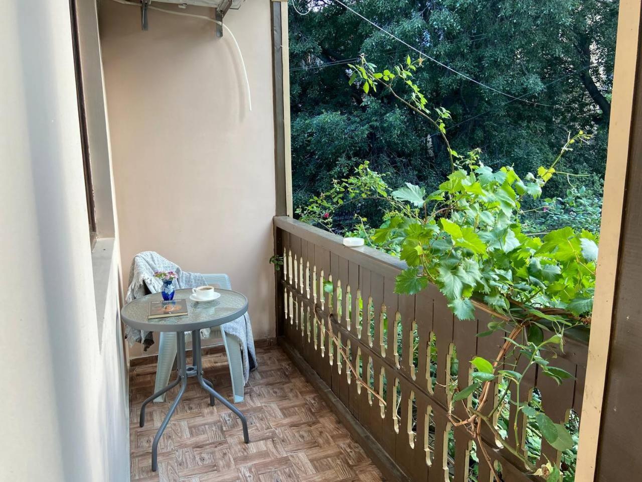 Hotel "Tbilisi Tales" In The Heart Of The Old City Extérieur photo