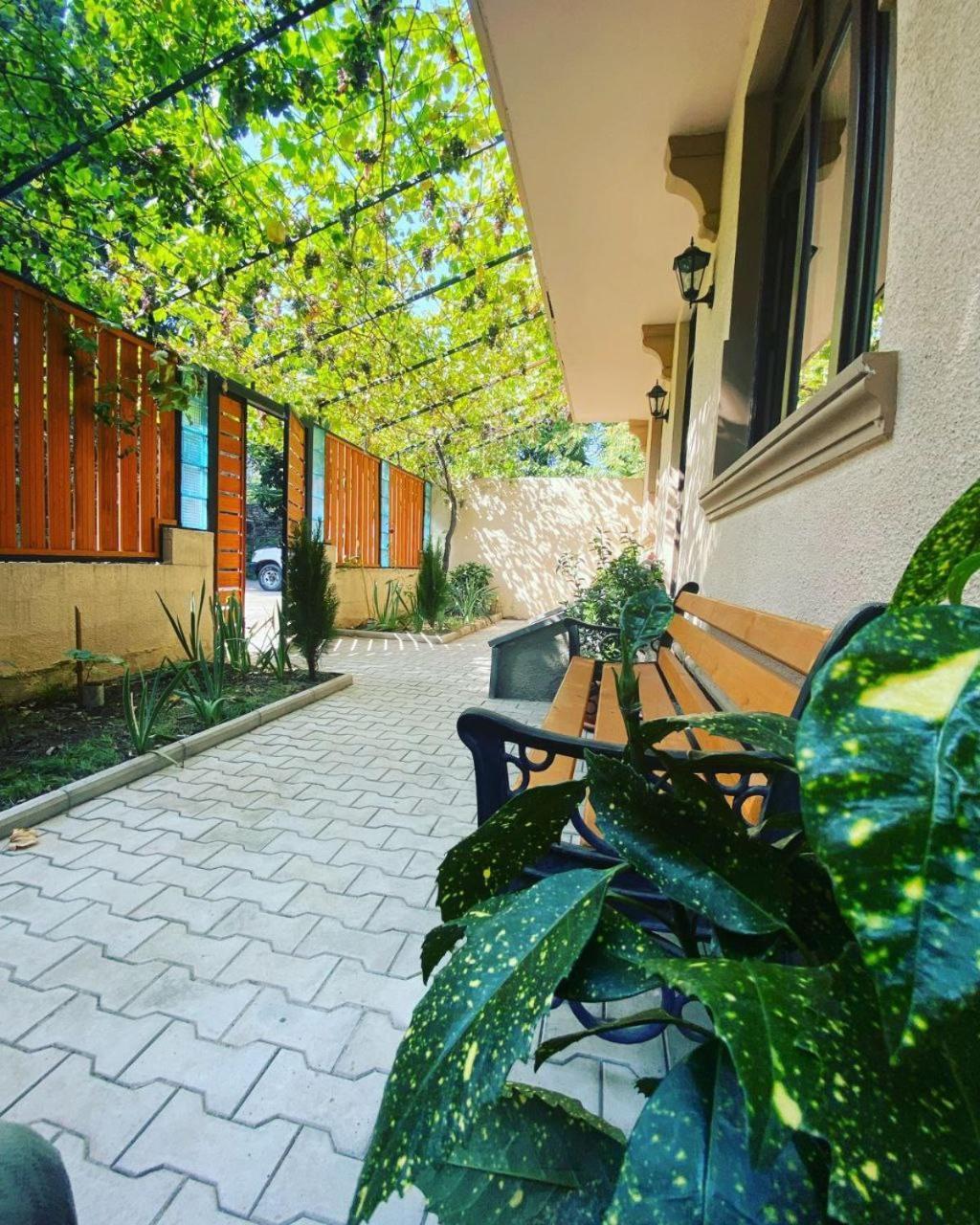 Hotel "Tbilisi Tales" In The Heart Of The Old City Extérieur photo